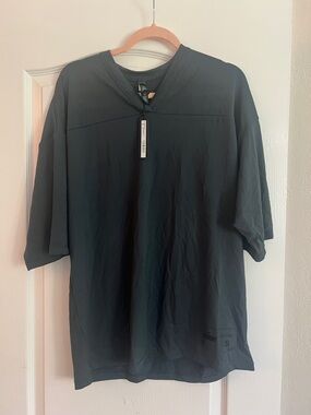 SKIMS x Nike Oversized Short-Sleeve Jersey in Black